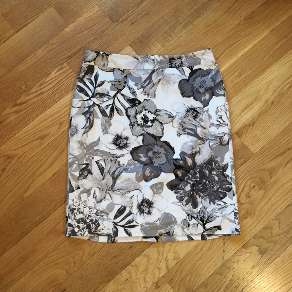 Black/White/Grey Floral Skirt